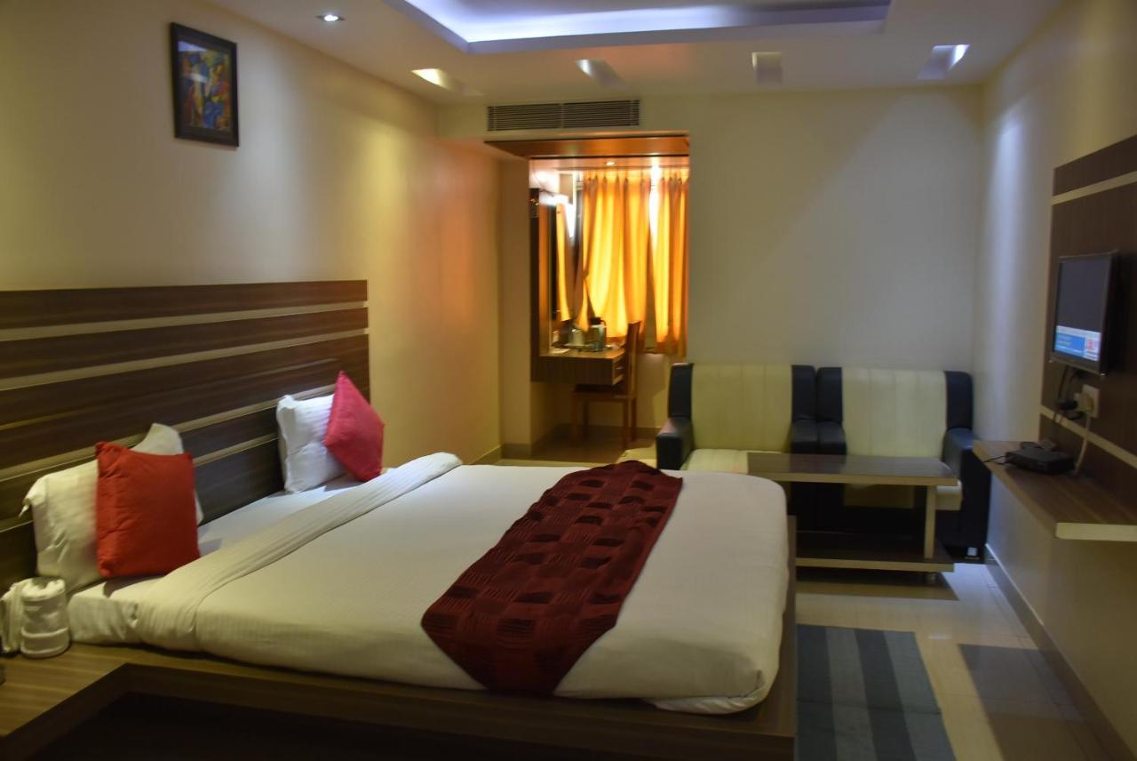 Hotel Saraswati Inn Aurangabad  Exterior photo