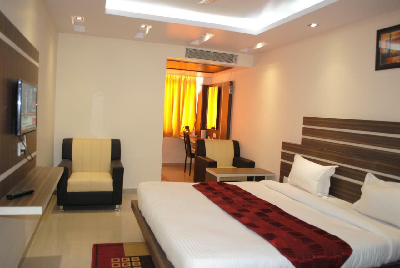 Hotel Saraswati Inn Aurangabad  Exterior photo